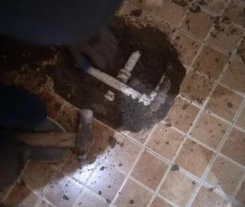 鹰潭市卫生间漏水维修公司为您分享下卫生间渗水如何处理及注意事项